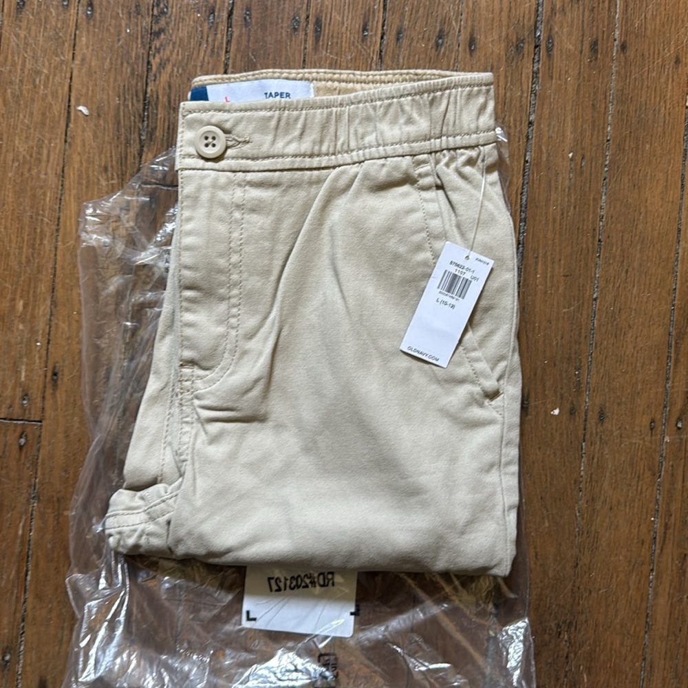 Old Navy Chinos NWT